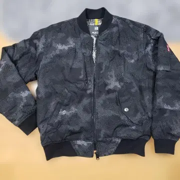 BURTLE 바틀 MA1 봄버 자켓 카모 패턴 LL