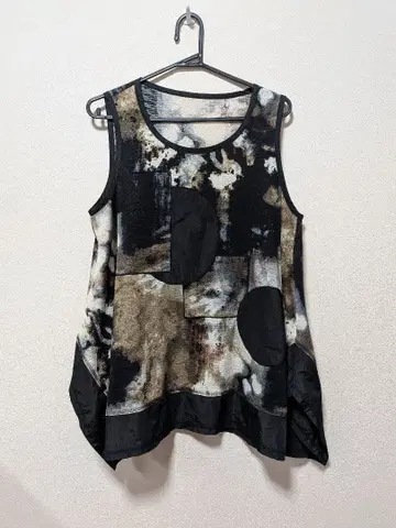 에이코 콘도 이 콜렉트 슬리브리스 튜닉