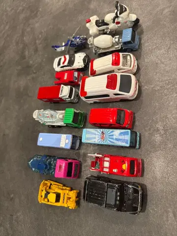 토미카 미니카 세트 다양한 차량 16대