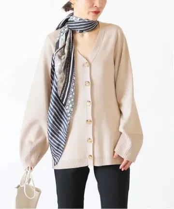 베르메이유 페예나 가디건 미사용 새상품