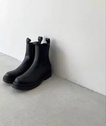 via j / 비아제이 사이드 고어 숏부츠 캐널진