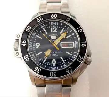SEIKO 일본제 세이코5 SKZ211J1 자동 와인딩 블랙 아틀라스