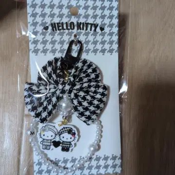 헬로키티 체크 무늬 리본 키링