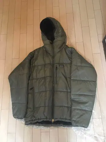 patagonia 더스 파카 mars 사이즈 L