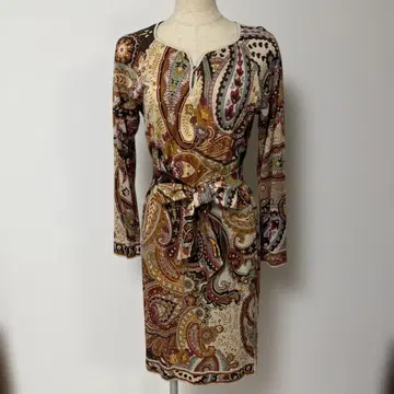 새상품급 레오나르 LEONARD 페이즐리 무늬 원피스 벨트 포함 정품