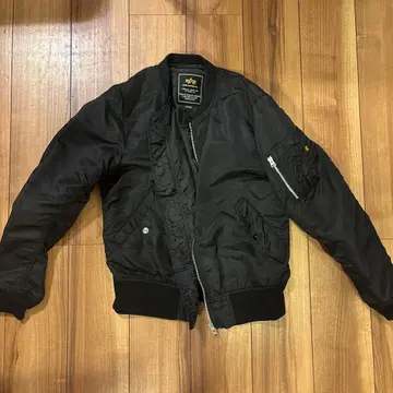 블랙 MA-1 플라이트 자켓