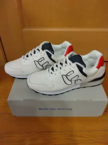 뉴즈 [ 트리콜로르 ] 10주년 기념 한정판 모델