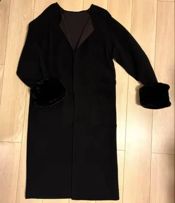 베이스먼트 소매 퍼 바이컬러 코트 가디건