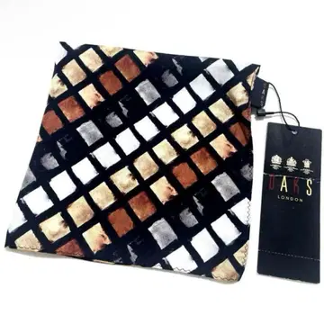 새상품 DAKS LONDON 닥스 일본제 실크 포켓 치프 스카프