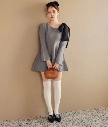 one after another NICE CLAUP 어깨 리본 원피스