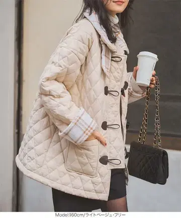 베이지 퀼팅 자켓 프리 사이즈