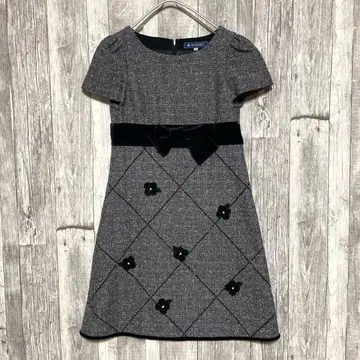 엠즈 그레이시 [ 새상품급 ] 그레이 다이아몬드 퀼트 반팔 원피스