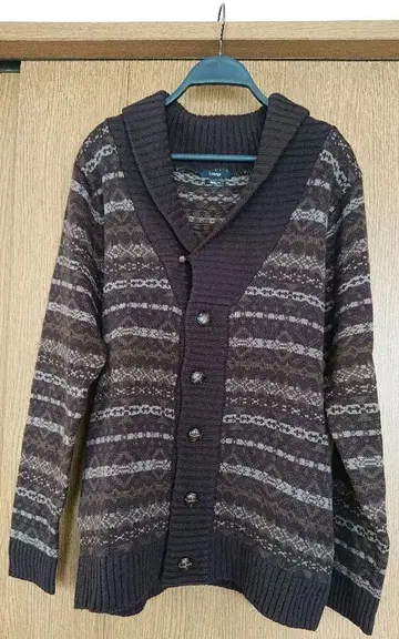 [ 미사용 ] 남성용 다크 브라운 패턴 니트 가디건