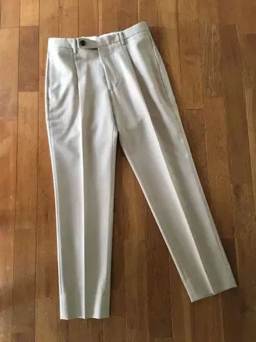 유나이티드 애로우즈 베이지 원 플리츠 울 슬랙스 S