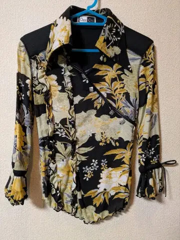 [ OZZ ON ] 꽃무늬 프릴 긴팔 셔츠