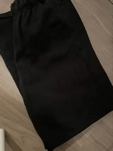 Dirty Workers Studio Home Town 스웨트 팬츠