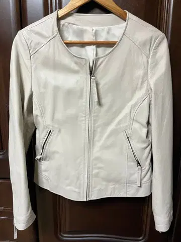 아이보리 가죽 자켓 양가죽