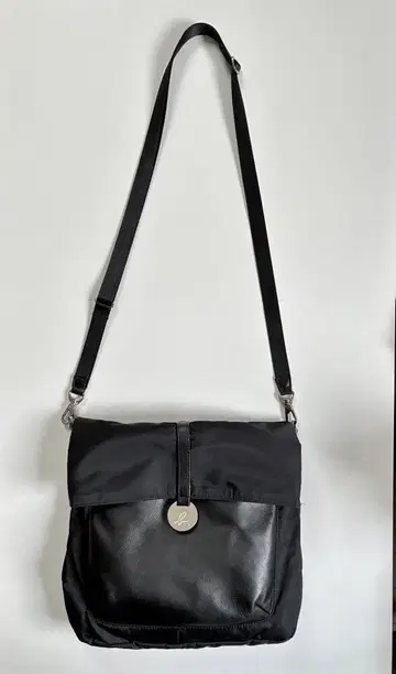 새상품급! 에네스베 숄더백 나일론/소가죽 3way