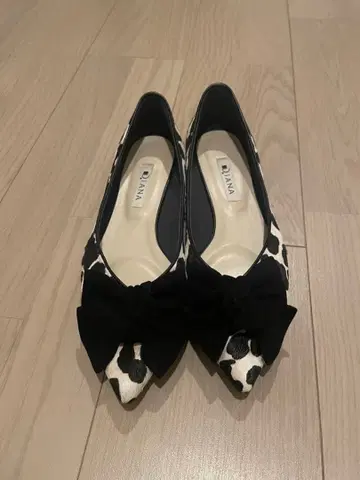 다이애나 리본 포함 플랫슈즈