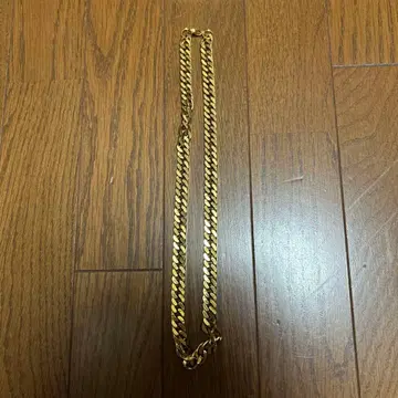 골드 체인 목걸이