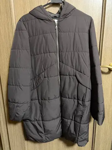 후드 부착 다크 브라운 롱 다운 자켓