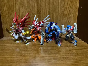 디지몬 세이버즈 궁극 진화 디지몬 도감 샤인그레이몬 피규어