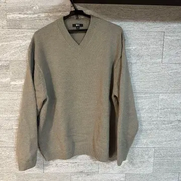 UNIQLO C 릴랙스 V넥 스웨터 베이지 L 사이즈