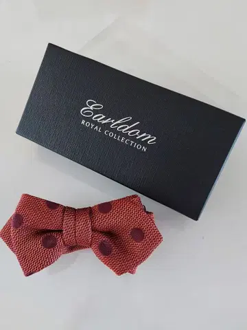 Earldam Royal Collection 보타이 빨간색 도트