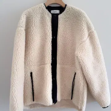 HYKE 보아 자켓 아이보리