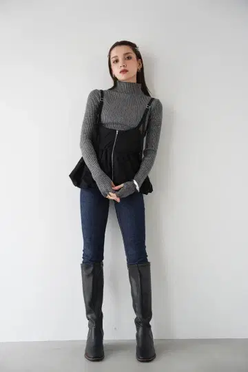 ODORATA 밑단 슬릿 타이 스트레이트 데님