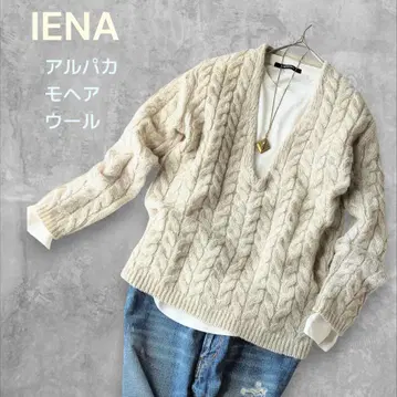 이에나 케이블 니트 V넥 울 알파카 모헤어 스웨터