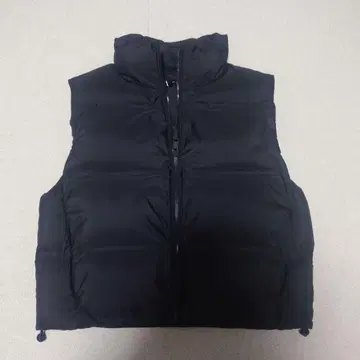 [택 포함 새상품] ZARA 블랙 다운 베스트 S 사이즈