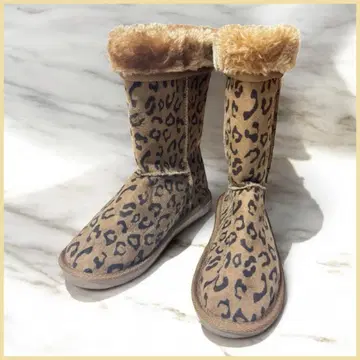 새상품급 레오파드 무늬 퍼 어그 부츠 카멜 24cm