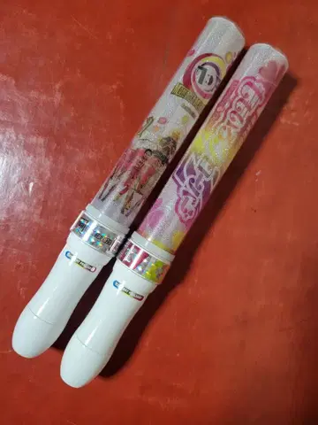 모모이로 클로버 Z 응원봉 2개 세트