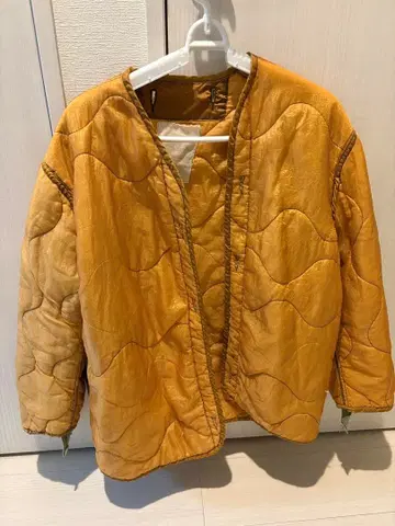 오렌지 퀼팅 자켓 밀리터리