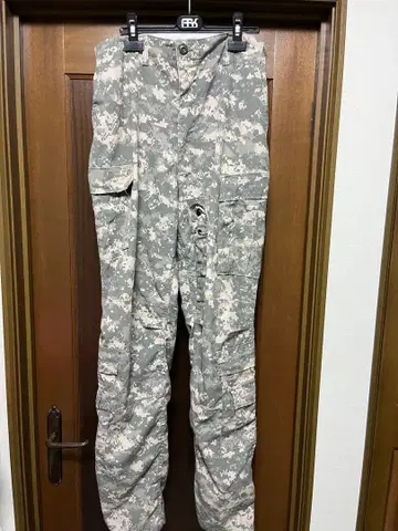 디지털 카모 팬츠