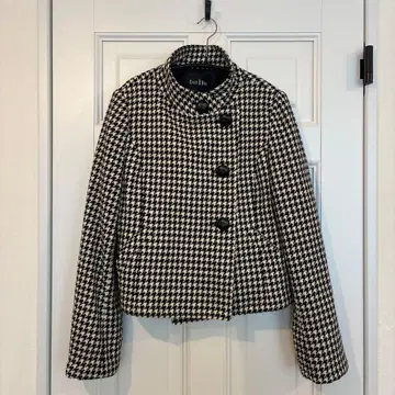 EAST BOY 하운드투스 체크 패턴 숏 기장 코트 모노톤