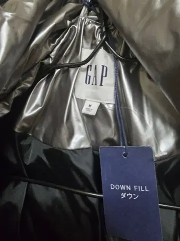 GAP 다운 자켓 M 사이즈 실버