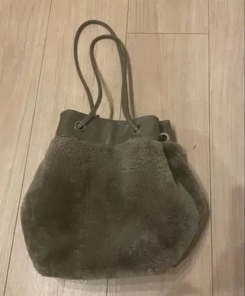 ANAYI 그레이 에코 퍼 숄더백