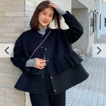 벌스데이 바쉬 프릴 숏 점퍼 블랙 블루종 코트 블랙
