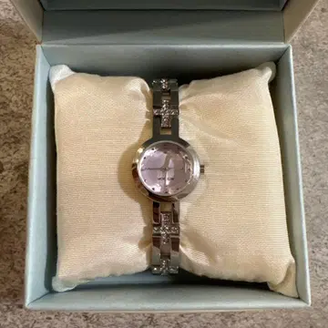 MICHEL KLEIN 실버 스테인리스 스틸 핑크 다이얼 시계