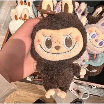 POPMART Labubu 스트랩 해외 낙원 한정판 브라운