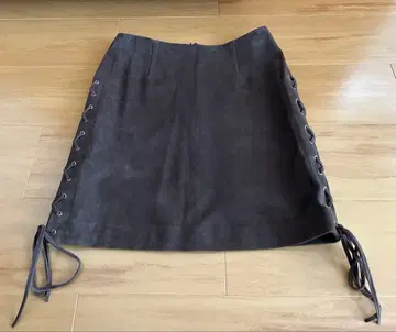 미사용 새상품 Whim Gazette 스웨이드 레이스업 스커트