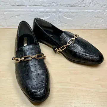 새상품급 Lena 로퍼 크로커다일 패턴 블랙 S 사이즈