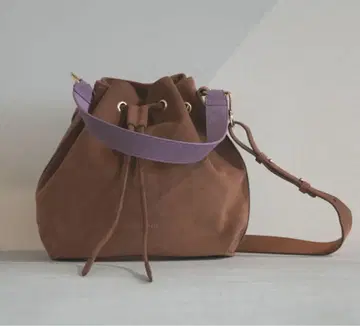 HINC NUNC 스웨이드 숄더백