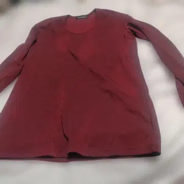 토네이도 마트의 롱 T입니다.