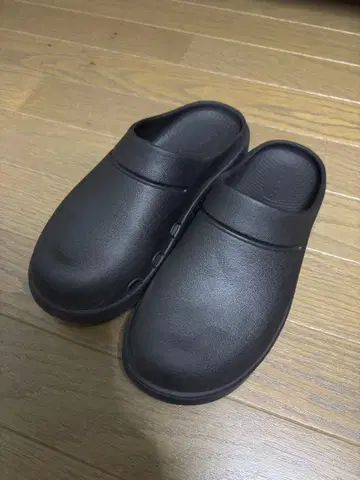 우포스 OOFOS 우크로그 OOCLOOG M6-W8