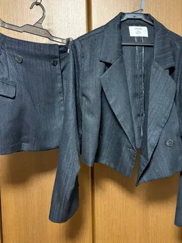 jouetie 다크 그레이 자켓 스커트 세트