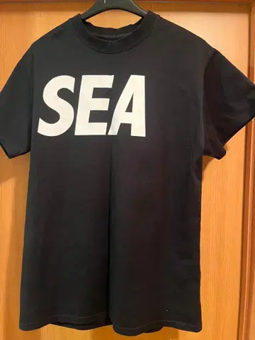 WIND AND SEA 블랙 T셔츠