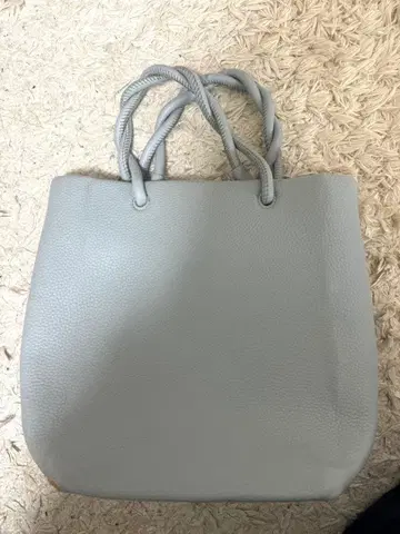 뷰티 앤 유스 숄더백 핸드백